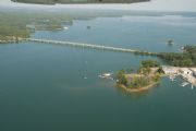 Lake Martin&nbsp;Tuesday Setup of Mooring Buoys
